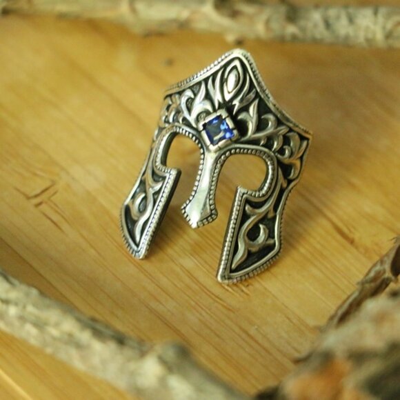 Sterling Silver Men's Ring With GLADIATOR symbol - Picture 6 of 7
